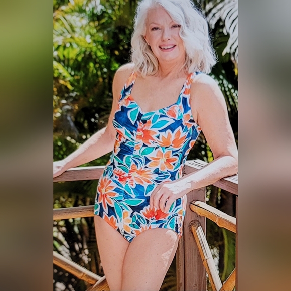 NWT MINIMIZER ADJUSTABLE BOY LEG LINED SWIM BATHING SUIT SLIMMING TUMMY CONTROL - Picture 4 of 16